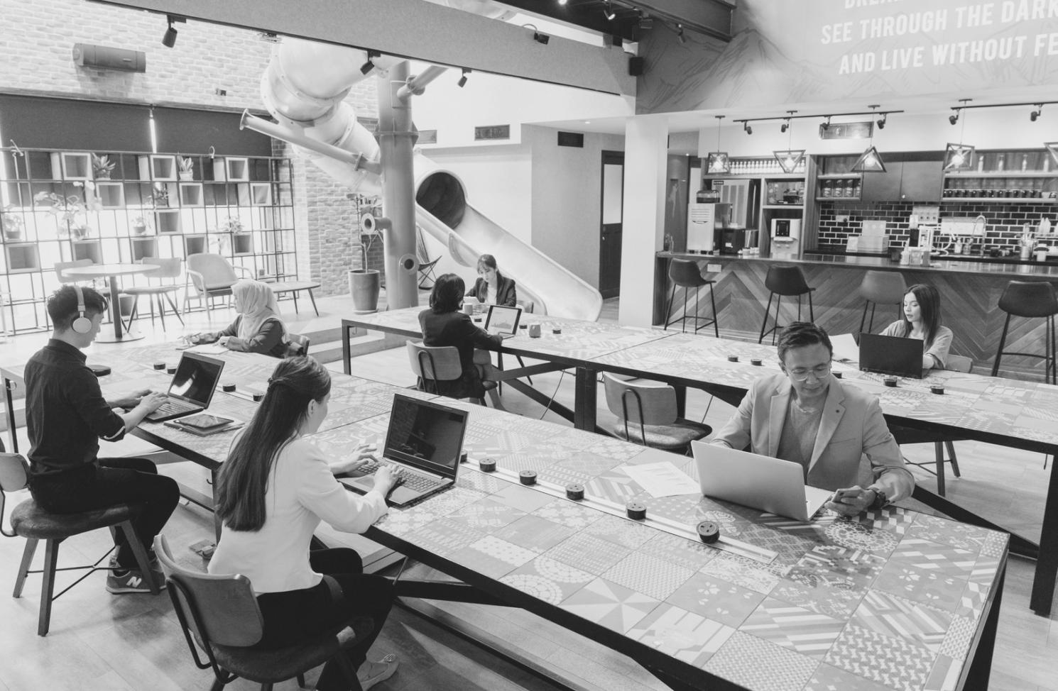 Espacio de trabajo profesional donde coordinamos proyectos de gestión presupuestaria